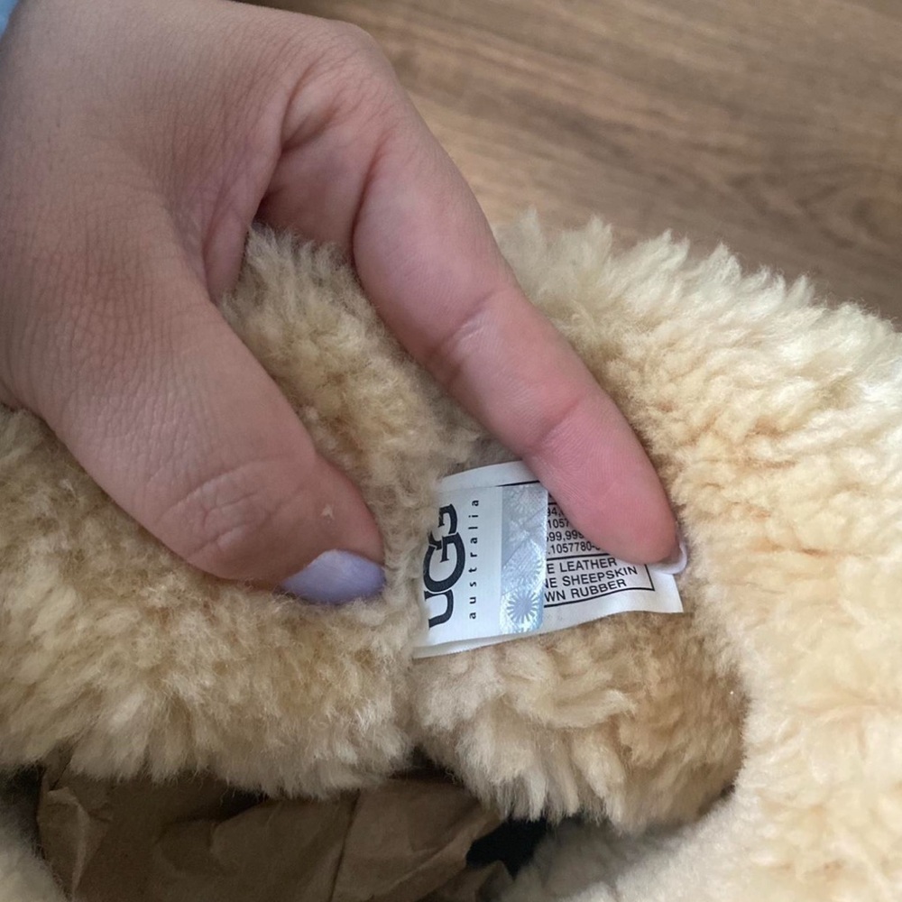 UGG Women's Tan Shearling Boots - Picture 4 of 6